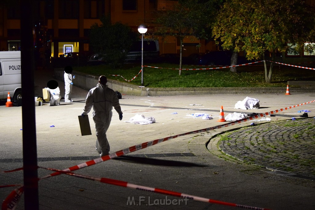 Einsatz BF Messerstecherei Koeln Neustadt Nord Eberplatz Platzmitte P179.JPG - Miklos Laubert